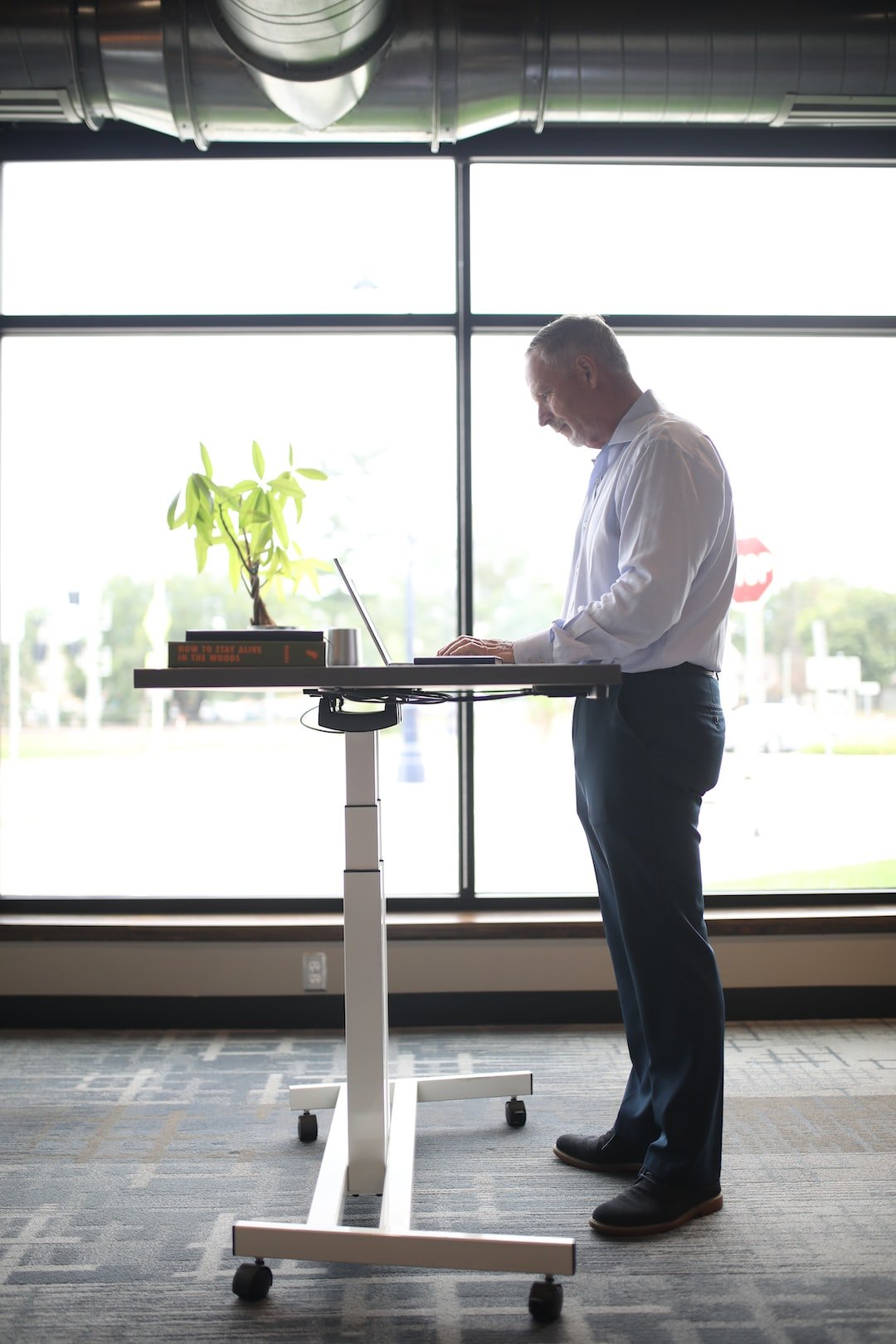 Improving Workplace Health with Ergonomics and Posture Improvement Programs